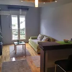 Апартаменти Comfortable For 2 - Ljubovic Hill View