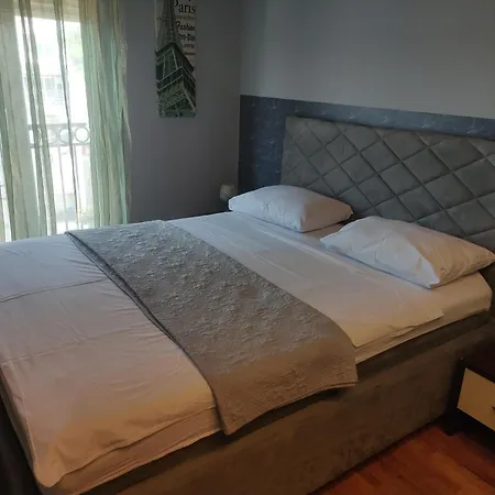 Pg Apartment *