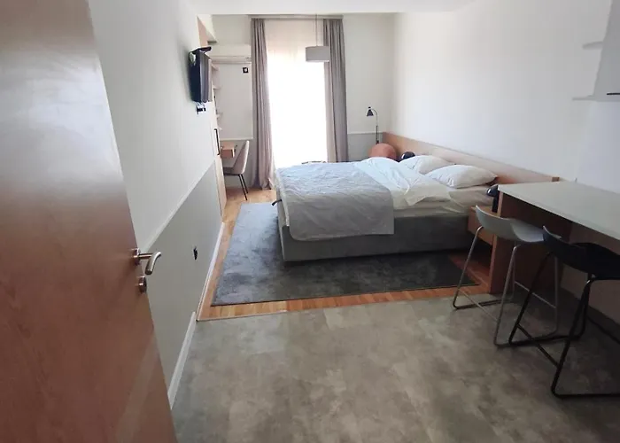 Comfortable Studio For 2 - Ljubovic Hill View פודגוריצה